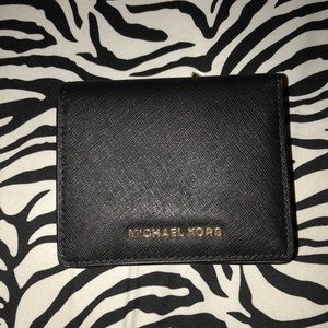 Michael Kors mini wallet